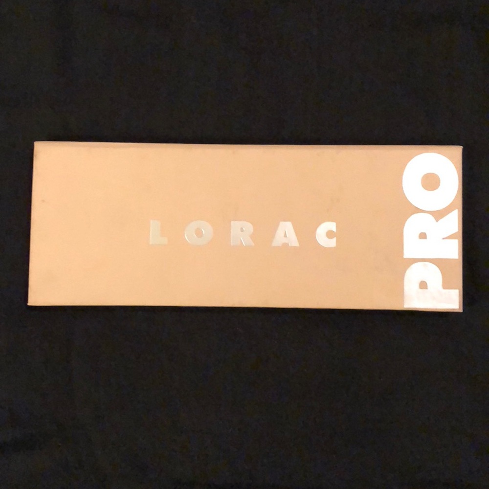 LORAC PRO Eyeshadow Palette 3